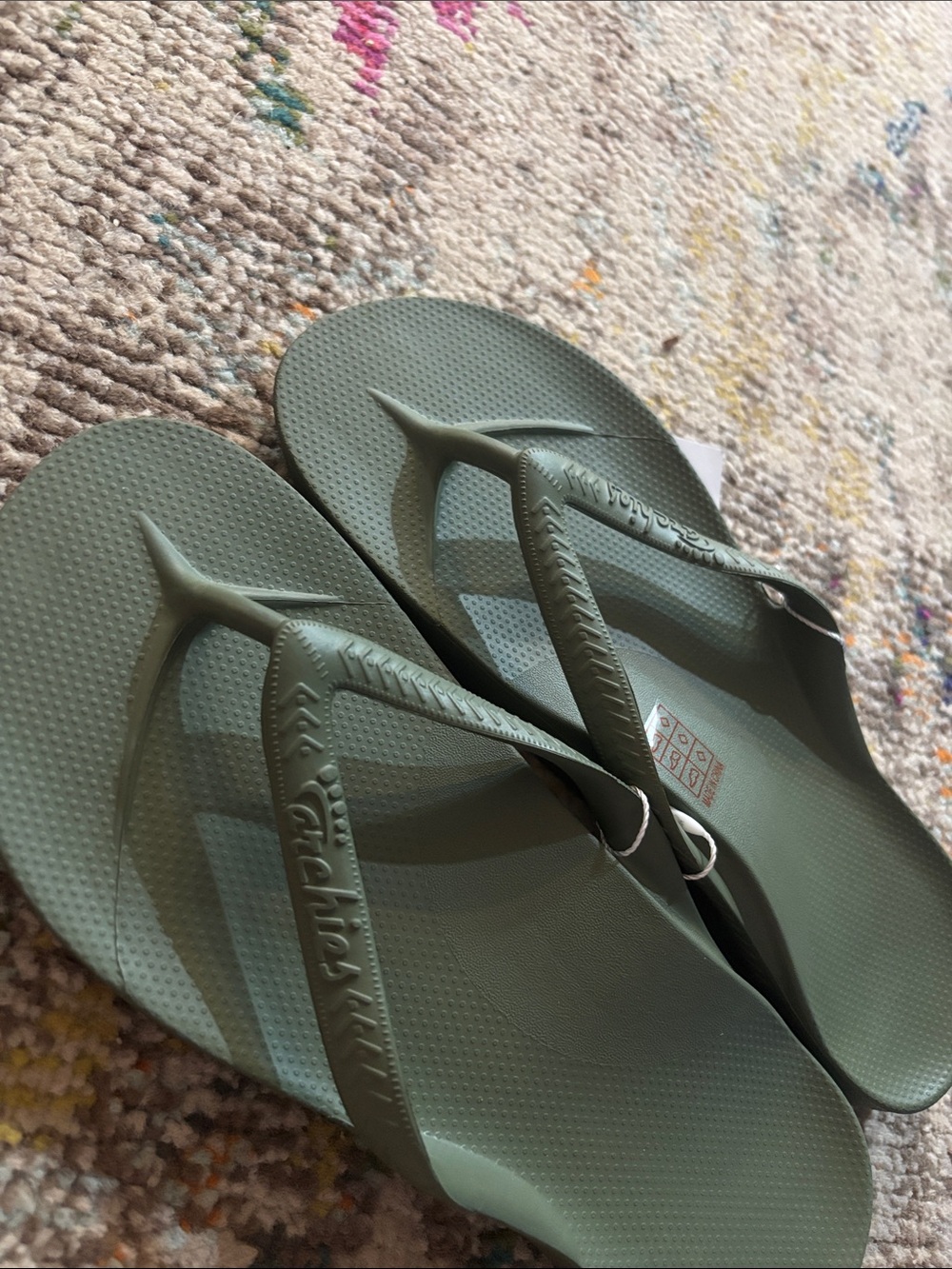 Archie’s women’s flip flops size 8 NWT - Picture 2 of 3